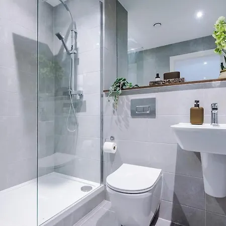 Centre - Luxury 2 Bed - Free Parking Vakantiehuis Leeds (West Yorkshire)