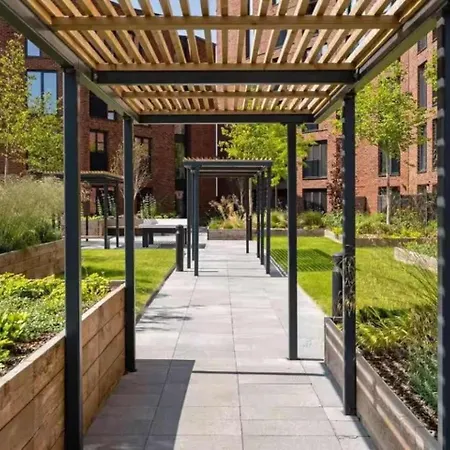 Centre - Luxury 2 Bed - Free Parking * Leeds (West Yorkshire)