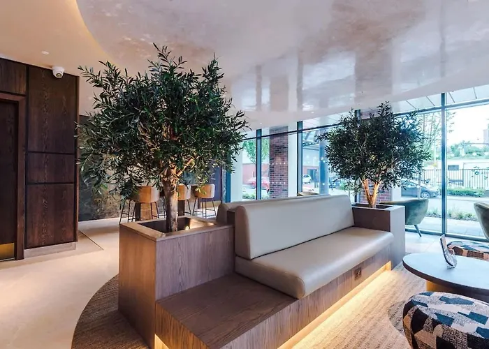 Будинок відпочинку Centre - Luxury 2 Bed - Free Parking