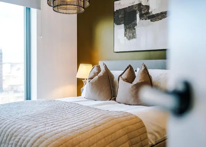 Будинок відпочинку Centre - Luxury 2 Bed - Free Parking Лідс