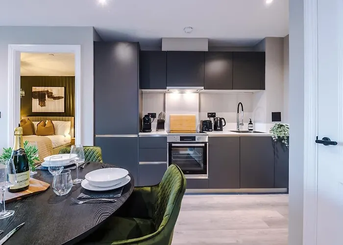 Centre - Luxury 2 Bed - Free Parking * Лідс