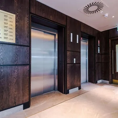 Centre - Luxury 2 Bed - Free Parking Nyaraló