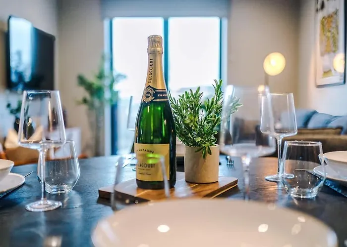 Nyaraló Centre - Luxury 2 Bed - Free Parking *