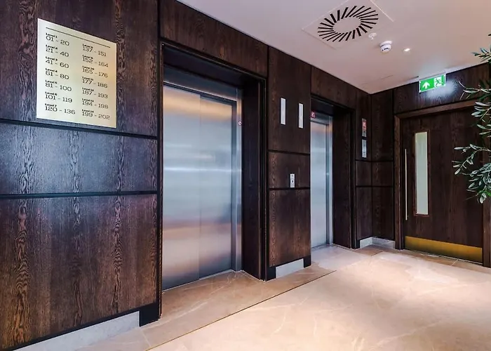 Centre - Luxury 2 Bed - Free Parking Nyaraló