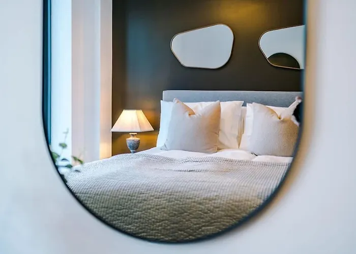 Nyaraló Centre - Luxury 2 Bed - Free Parking *