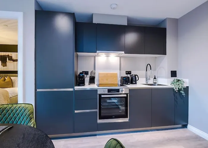 Centre - Luxury 2 Bed - Free Parking Nyaraló *