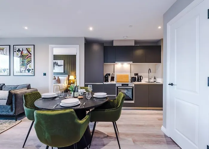 Centre - Luxury 2 Bed - Free Parking Nyaraló